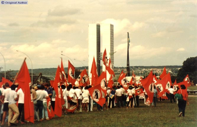 March in front of the National Congress House in Brasília - DF, 1990