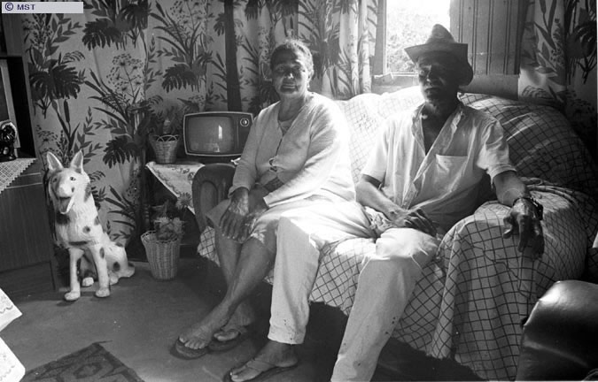 Casal Sem Terra agora no acampamento Che Guevara, en Campos, Rio de  ...